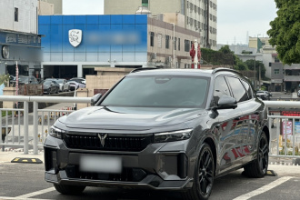 岚图汽车 岚图FREE 2025款 318 259km 四驱探索版