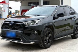丰田 RAV4荣放 2022款 双擎 2.5L E-CVT四驱精英Plus版