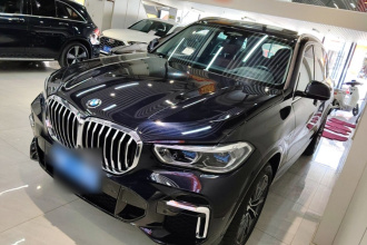 宝马X5 2022款 改款 xDrive 30Li 尊享型M运动套装