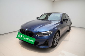 宝马1系 2021款 改款 120i M运动曜夜版