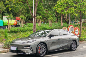 吉利银河 银河星耀8 2025款 130km EM-P 探索版