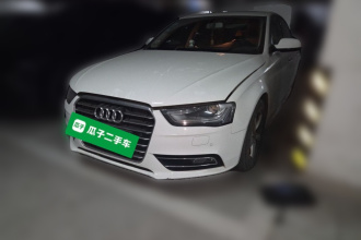 奥迪A4L 2015款 35 TFSI 自动标准型