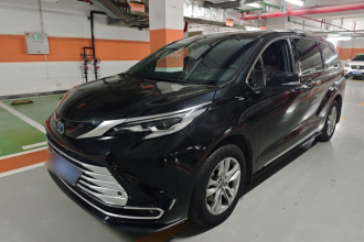 丰田 赛那SIENNA 2021款 2.5L混动 铂金版