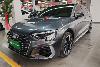 奥迪A3 2024款 A3L Limousine 35 TFSI 时尚运动型