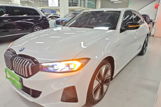 宝马i3 2024款 eDrive 40 L 曜夜运动套装