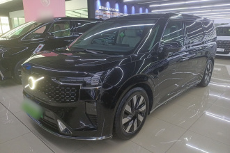 沃尔沃EM90 2025款 Ultra 六座