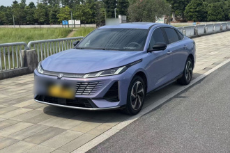 长安 逸动 2026款 1.5L 蓝鲸超擎混动 劲享型