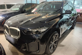 宝马X5 2023款 xDrive 30Li 尊享型M运动曜夜套装