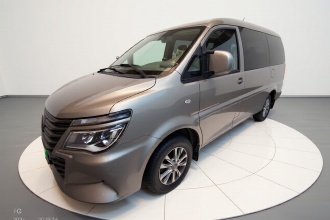 东风风行 菱智 2022款 奋斗款 M5L 1.6L 豪华型 7座