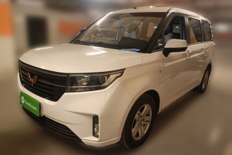 五菱汽车 五菱宏光PLUS 2019款 1.5T 手动豪华型 7座