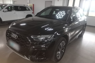 奥迪Q5L 2024款 40 TFSI 豪华动感型