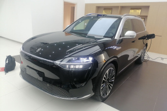 鸿蒙智行 问界M9 2024款 纯电 Ultra版 100kWh 6座版