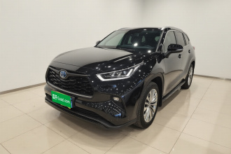 丰田 汉兰达 2022款 双擎 2.5L 四驱尊贵版 7座
