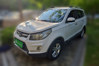 北汽幻速S3 2015款 1.8L 尊贵型 国V