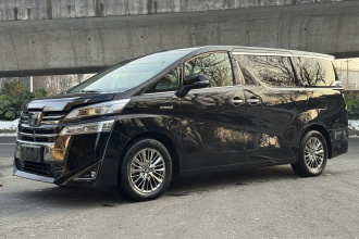 丰田 威尔法 2023款 皇冠 双擎 2.5L HV尊贵版