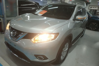 日产 奇骏 2014款 2.0L CVT舒适版 2WD