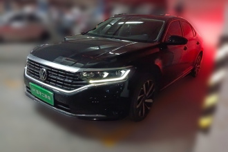 大众 帕萨特 2022款 330TSI 精英版