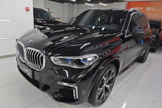 宝马X5 2022款 改款 xDrive 40Li M运动套装