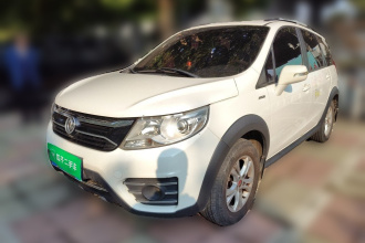 东风风行 景逸XV 2015款 1.6L CVT舒适型
