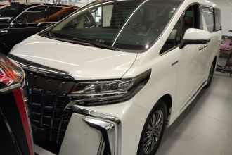 丰田 埃尔法 2020款 双擎 2.5L 尊贵版