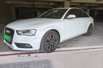 奥迪A4L 2015款 35 TFSI 自动标准型