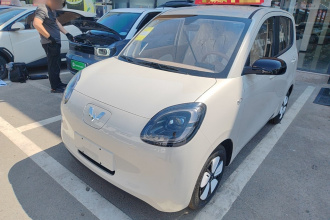 五菱汽车 宏光MINIEV 2025款 第四代 四门版 进阶款