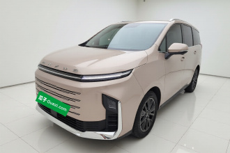 上汽大通MAXUS 大通G50插电混动 2025款 旗舰版