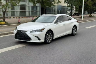 雷克萨斯ES 2018款 300h 卓越版 国VI