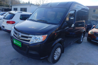 东风御风 御风 2020款 2.3T经济型标配版物流车短轴中顶5-9座WP2.3