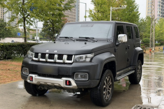 北京越野BJ40 2024款 2.0T 城市猎人荣耀版