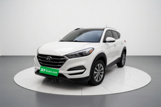 现代 途胜 2015款 1.6T 双离合两驱智能型