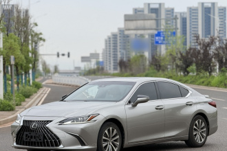 雷克萨斯ES 2020款 200 卓越版
