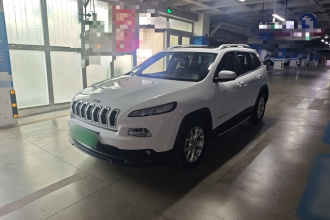 Jeep 自由光 2016款 2.0L 优越版