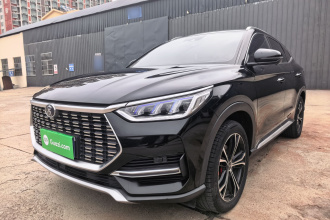 比亚迪 宋PLUS 2020款 1.5T 自动旗舰型
