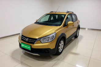 启辰R50X 2015款 1.6L 自动潮流版