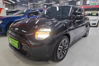 电动MINI COOPER 2025款 456km COOPER E 经典派