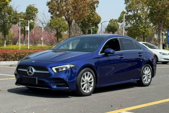 奔驰A级 2020款 A 200 L 运动轿车