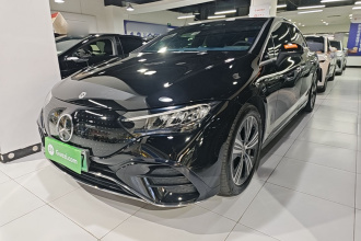奔驰EQE 2022款 350 豪华版