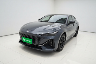 长安UNI-V 2022款 1.5T 尊贵型