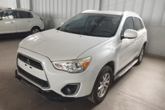 三菱 劲炫ASX 2013款 2.0L CVT两驱精英版