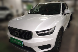 沃尔沃XC40 2022款 T4 四驱智远豪华版