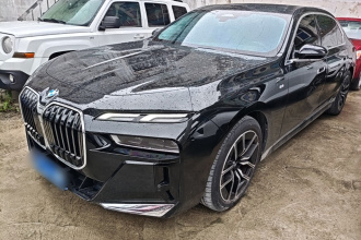 宝马7系 2023款 735Li M运动套装
