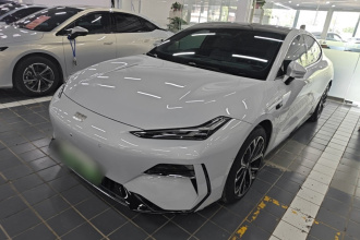吉利银河 银河E8 2025款 700km 远航智驾版