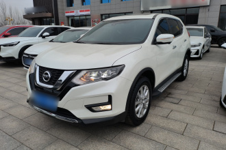 日产 奇骏 2022款 2.0L 两驱智联臻享版