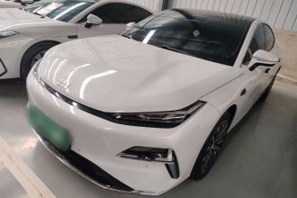 吉利银河 银河星耀8 2025款 130km EM-i 旗舰版