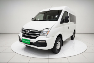 上汽大通MAXUS 新途V80 2021款 2.0T 手动经典傲运通短轴中顶5/6座