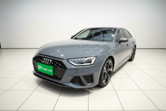 奥迪A4L 2022款 40 TFSI quattro RS套件燃速型