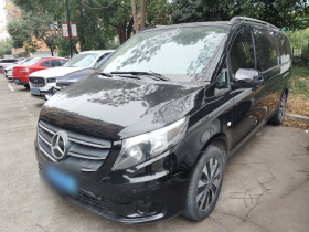 奔驰 威霆 2021款 2.0T 精英版 7座