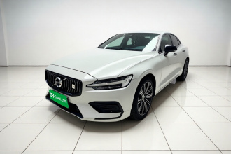 沃尔沃S60 2020款 T4 智远豪华版