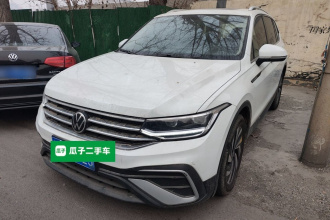 大众 途观L 2024款 300TSI 自动两驱智享版